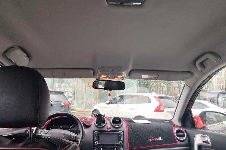 Used Haval H6 2013 Upgraded Model 2.4L Automatic Two-Wheel Drive Elite Version Headliner