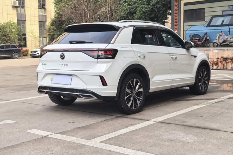 Used Volkswagen T-ROC 2024 300TSI DSG Two-Wheel-Drive Chen Guang Edition Exterior 4