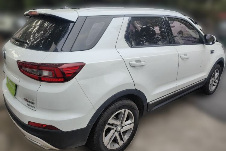 Used Changan CS55 2019 1.5T Manual Colorful Model China VI Standard
