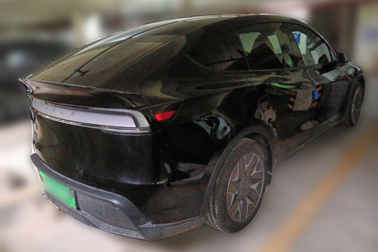 Used Tesla Model Y L 2025 Model Long-Range All-Wheel-Drive Version Rear Right 45 Deg