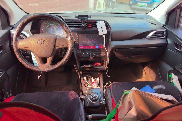 Used BAIC New Energy EC 2017 EC200 Dynamic Edition Center Console