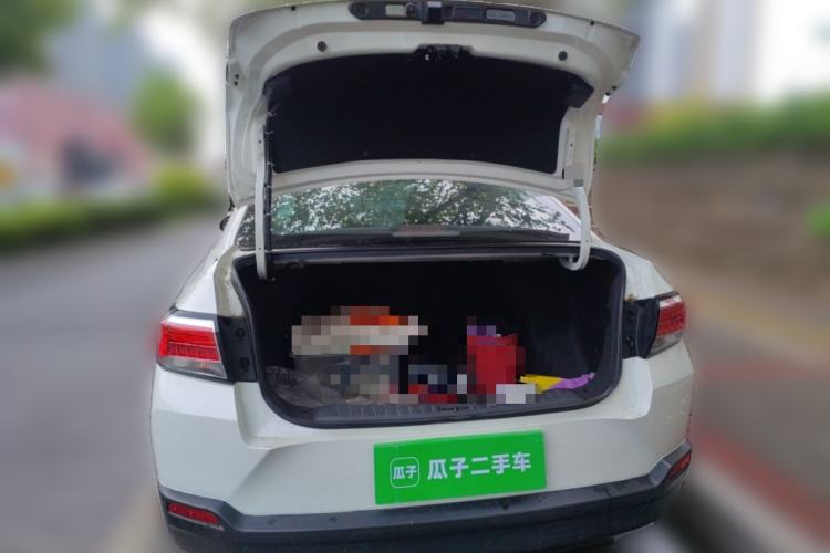 Used Venucia D60 2021 1.6L Entry Manual Comfort Edition Trunk