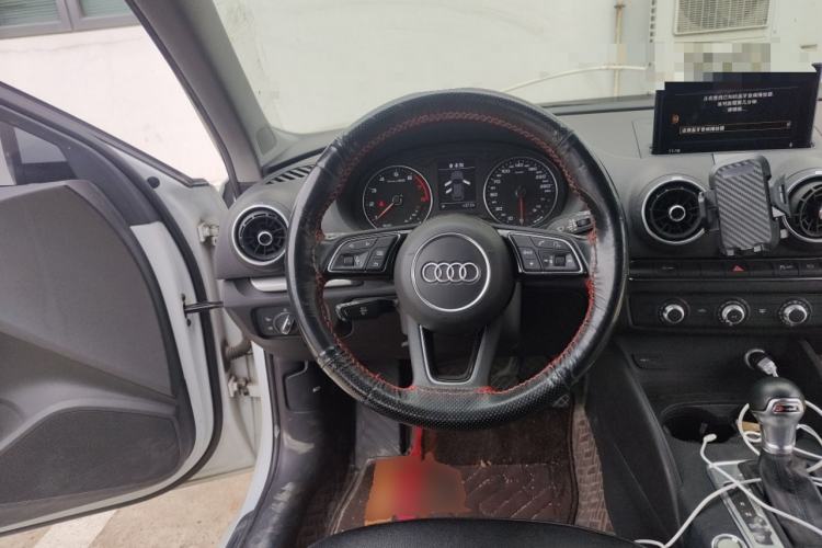 Used Audi A3 2020 Sportback 35 TFSI Ambition China V Steering Wheel