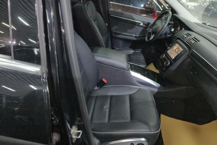 Used Mercedes-Benz R-Class 2017 R 320 4MATIC Business Edition Prestige Model