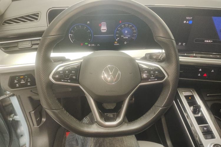 Used Volkswagen Tavendor 2023 380TSI Four-Wheel Drive R-Line Cruise Edition
