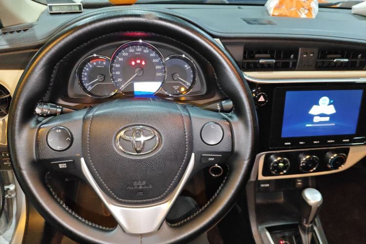 Used Toyota Levin 2017 Revised 185T CVT Elite Edition China V Standard Center Console