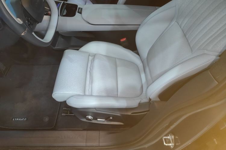 Used Lynk & Co Z10 2025 95 kWh 702 km All-Wheel Drive Intelligent Driving Ultra