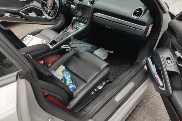 Used Porsche 718 2018 Cayman 2.0T Left Rear Seat