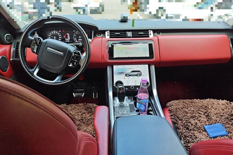 Used Land Rover Range Sport 2021 3.0 L6 YAO Black Edition Center Console