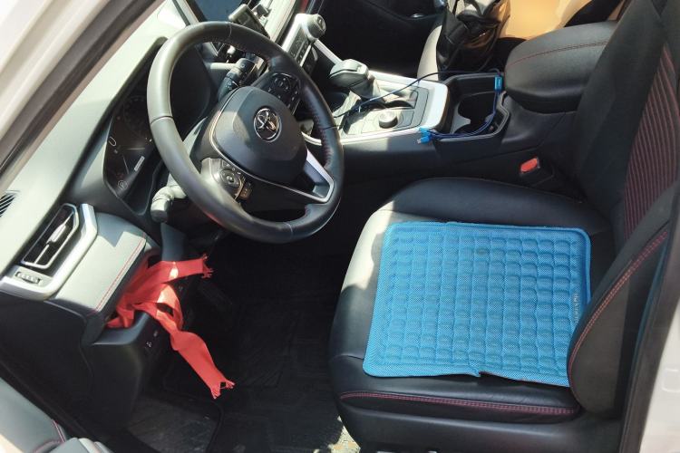 Used Toyota RAV4 Rongfang Plug-in Hybrid 2021 2.5L 4x4 Flagship Pro
