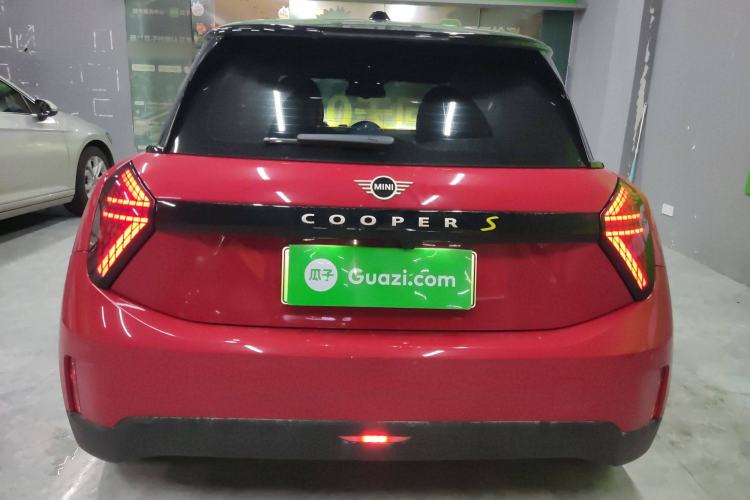 Used MINI Electric COOPER 2024 452km COOPER SE Artist
