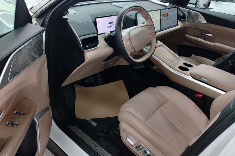 Used XPeng G9 2025 625 Long-Range Max Driver Seat