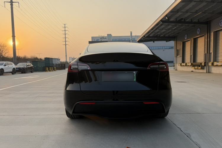 Used Tesla Model Y 2022 Rear-Wheel-Drive Version
