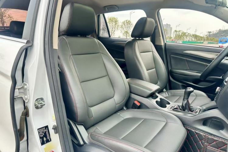 Used Changan CS75 2016 2.0L Manual Luxury Version China IV Standard