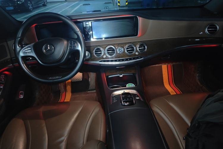 Used Mercedes-Benz S-Class 2014 S 320 L Business Model Center Console