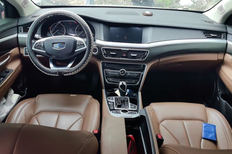 Used Geely Auto Emgrand GT 2017 1.8T Luxury Model Center Console