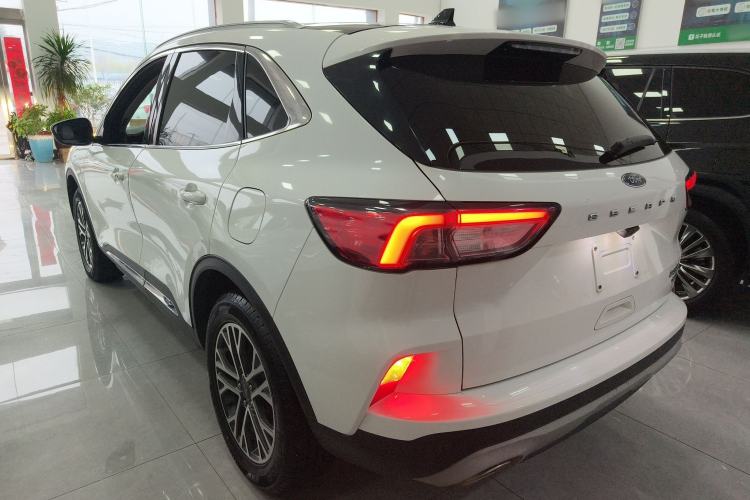 Used Ford Escape 2020 EcoBoost 245 Two-Wheel-Drive Titanium Edition
