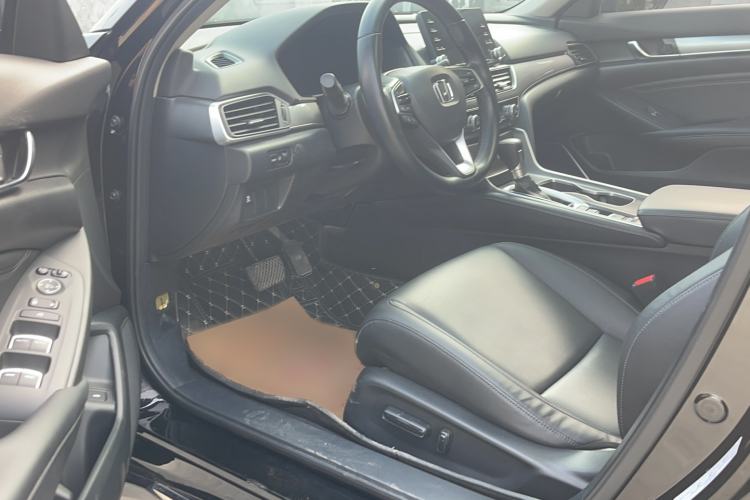 Used Honda Accord 2018 260TURBO Elite Edition China VI Driver Seat