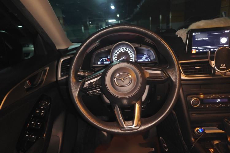 Used Mazda Mazda 3 Axela 2019 Cloud-Controlled Version Sedan 1.5L Automatic Luxury Trim China V Standard