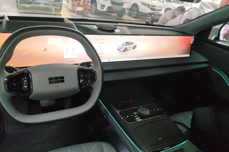 Used Geely Galaxy E8 2025 700 km Long-Range Intelligent Driving Version