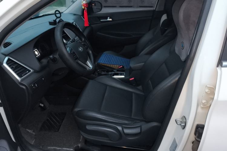 Used Hyundai Tucson 2015 1.6T Dual-Clutch Two-Wheel-Drive Smart Model
