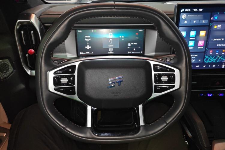 Used JETOUR Traveler 2024 2.0T All-Wheel-Drive Silver Dragon Wings