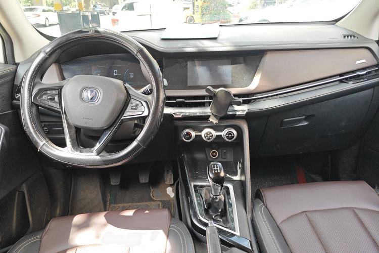 Used CHANGAN CS15 2019 1.5L Manual Entry-Level Version China V Standard

