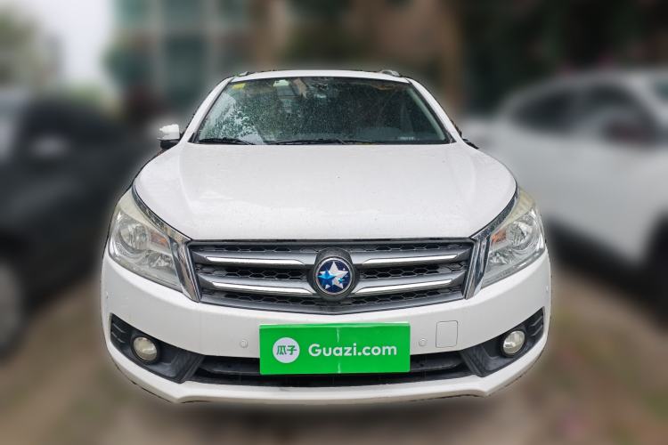 Used Venucia T70 2015 2.0L CVT Smart Choice Edition
