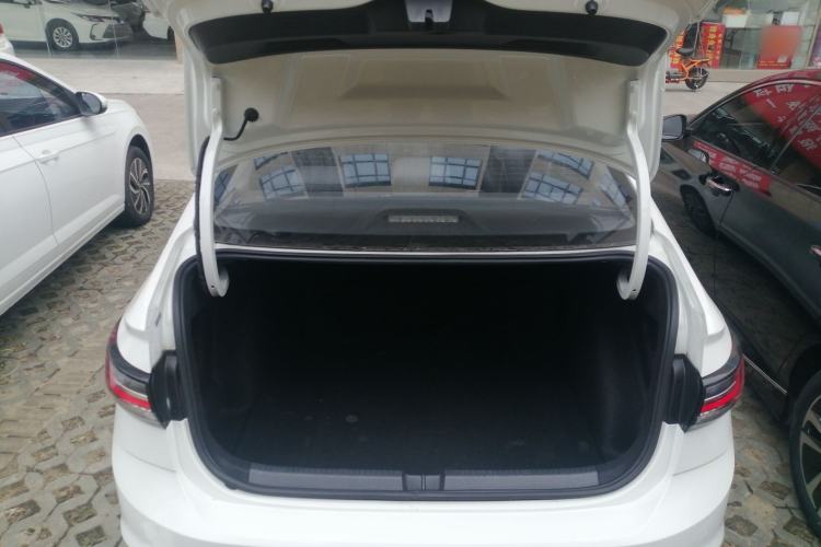 Used Volkswagen Lavida 2023 New Rui 1.5L Automatic New Yi Edition
