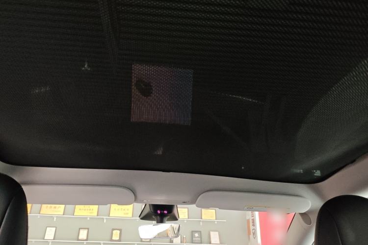 Used Tesla Model Y 2022 Long-Range All-Wheel-Drive Version