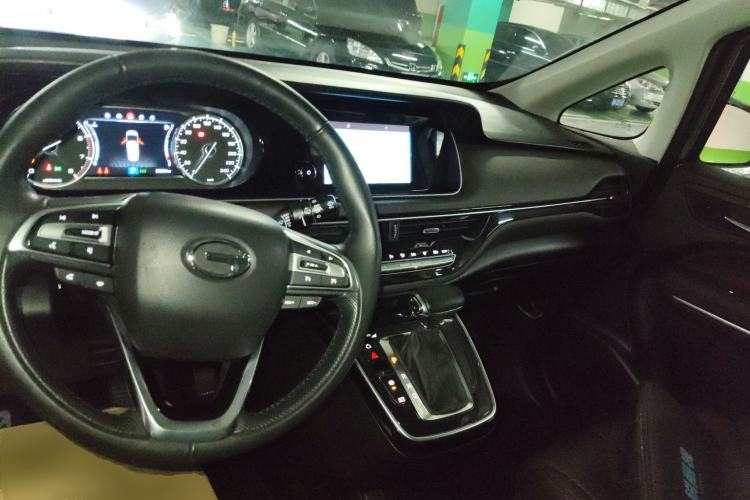 Used GAC Trumpchi M6 2019 270T DCT Luxury Edition (7-seater) China VI Center Console