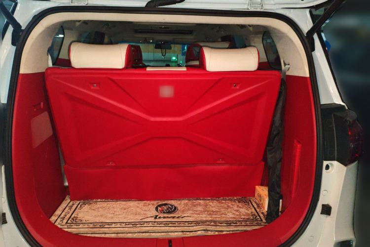 Used Buick GL8 2022 ES Landtrek 653T Comfort Edition Trunk