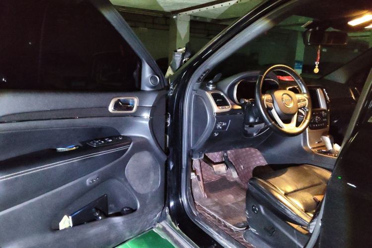 Used Jeep Grand Cherokee 2016 3.0L Elite Navigation Edition
