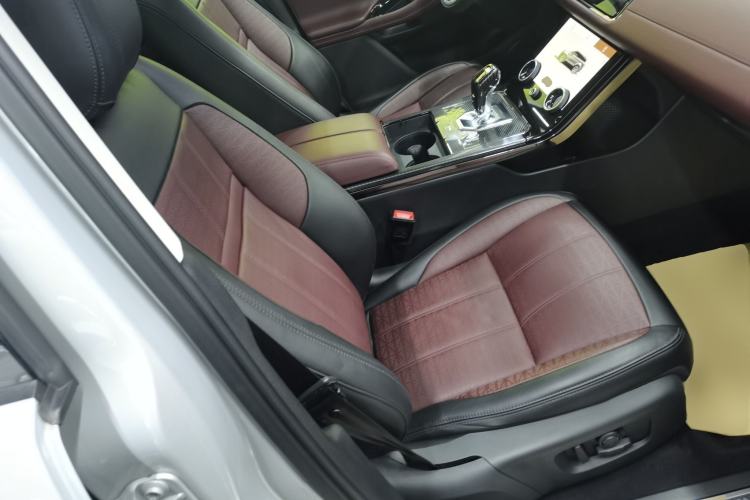 Used Land Rover Range Rover Evoque 2021 Range Rover Velar 249 PS R-Dynamic HSE Luxury Edition
