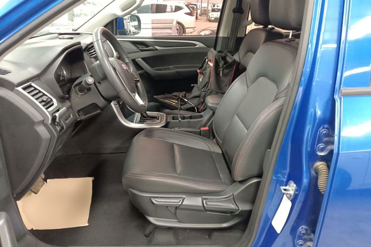 Used SAIC MAXUS T60 2017 2.0T Gasoline Automatic Two-Wheel Drive High-Ride Elite Standard Cabin