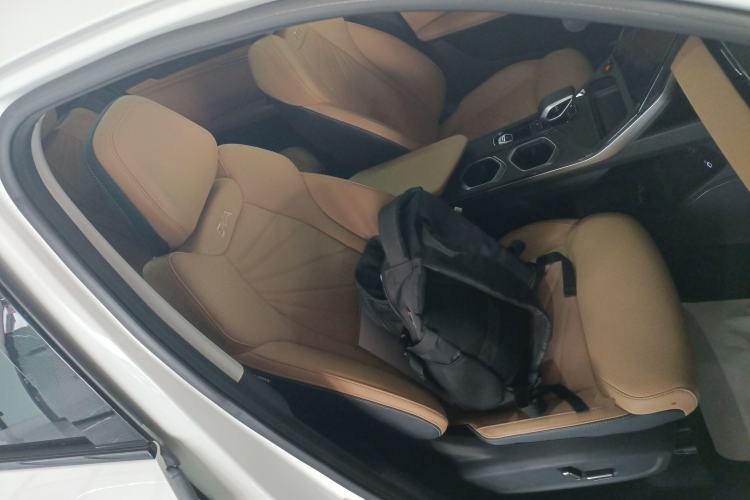 Used Geely Auto FX11 2023 1.5TD DCT Prestige Edition
