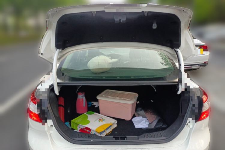 Used Ford Focus 2012 Sedan 1.6L Automatic Fashion Edition Trunk