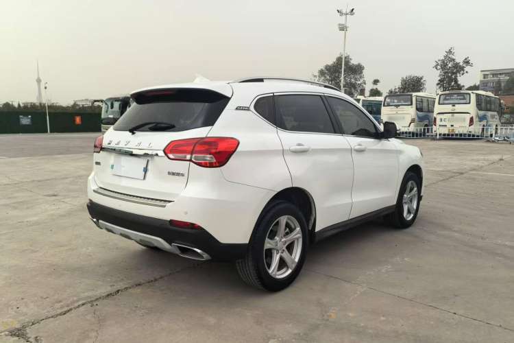 Used Haval H2 2018 1.5T Dual-Clutch Two-Wheel Drive Fashion Model China VI Standard