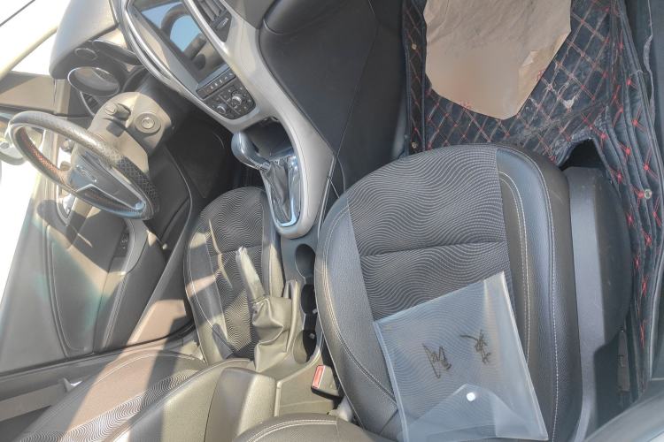 Used Buick GT 2014 XT 1.6L Automatic Fashion Edition
