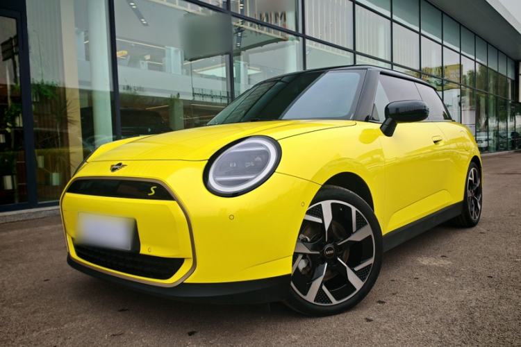 Used MINI Electric MINI COOPER 2024 452km COOPER SE Artist