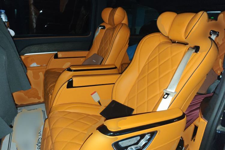 Used Mercedes-Benz V-Class 2018 V 260 Avantgarde Edition China V Left Rear Seat