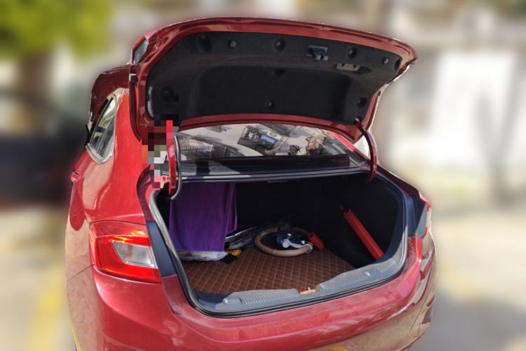 Used Chevrolet Cruze 2017 1.5L Manual Xuanfeng Edition Trunk