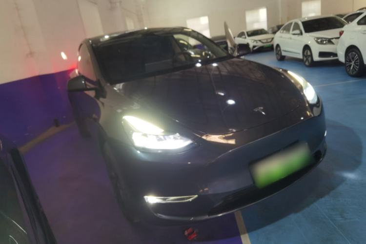 Used Tesla Model Y 2024 Long-Range All-Wheel-Drive Version
