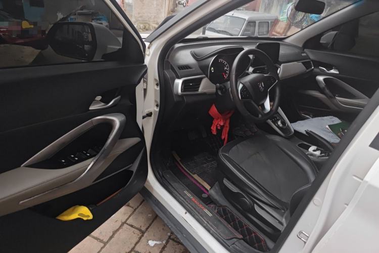 Used Baojun 510 2017 1.5L Automatic Fashion Model