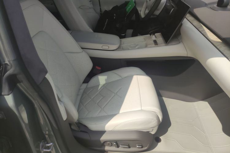 Used Nio ET7 2022 100kWh First Edition Right Front Seat