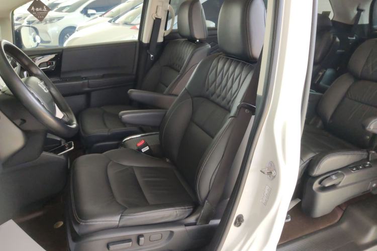 Used Honda Elysion 2019 2.0L Hybrid Luxury Edition Left Front Seat