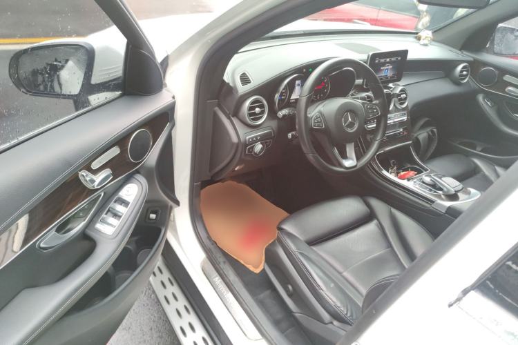 Used Mercedes-Benz GLC 2018 GLC 260 4MATIC Luxury Model Driver Seat