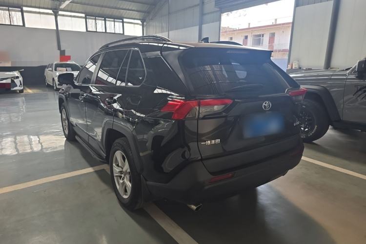 Used Toyota RAV4 2021 2.0L CVT Two-Wheel Drive Urban Edition
