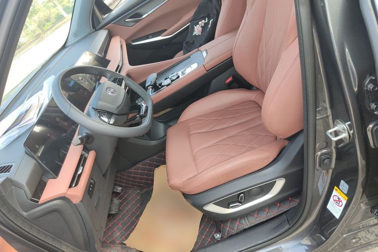 Used CHANGAN CS75 PLUS 2024 3rd Generation Champion Edition 1.5T Intelligent Drive Dynamic Model Left Front Seat