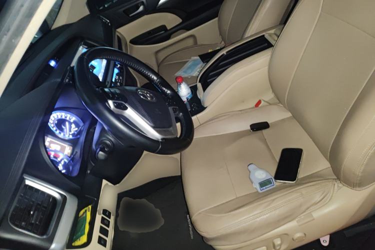 Used Toyota Highlander 2018 2.0T Four-Wheel Drive Luxury Version 7 Seats China VI Standard
